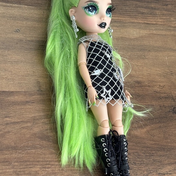 Rainbow High JADE HUNTER Fantastic Fashion Toy Doll Green & Black 2019 - Picture 11 of 13